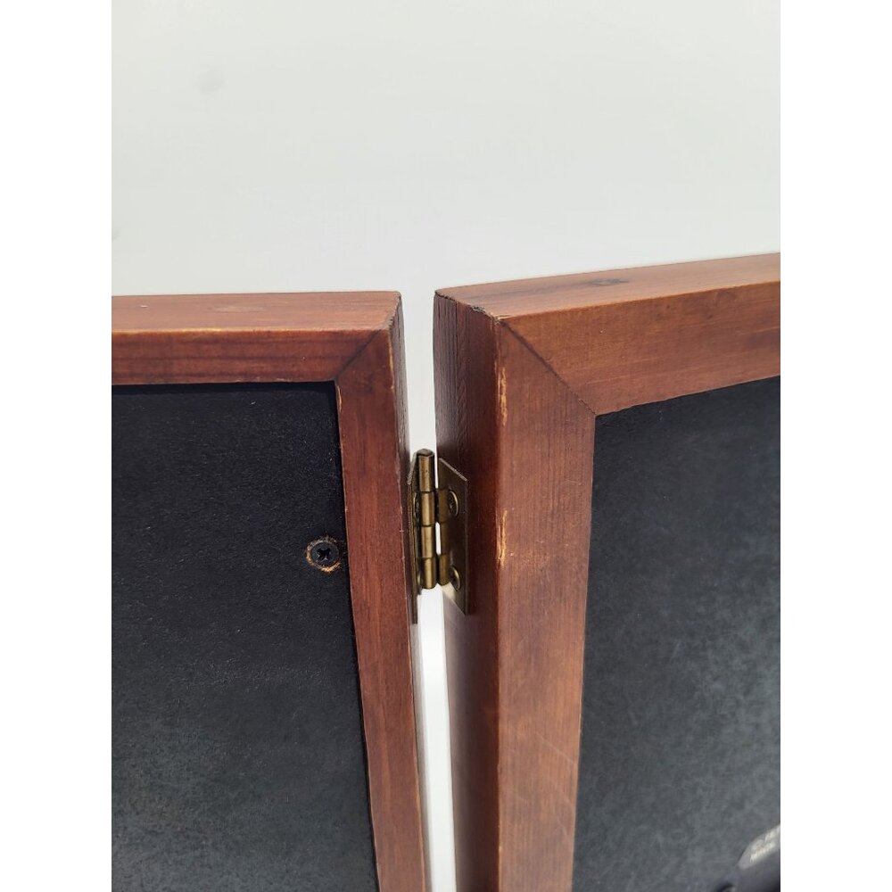 FETCO Tri-Fold Warren Kimble Wood Golf Picture Frame Holds 4x6 Folk Art - Picture 10 of 11